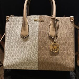 Michael Kors Beige Signature Tote Bag